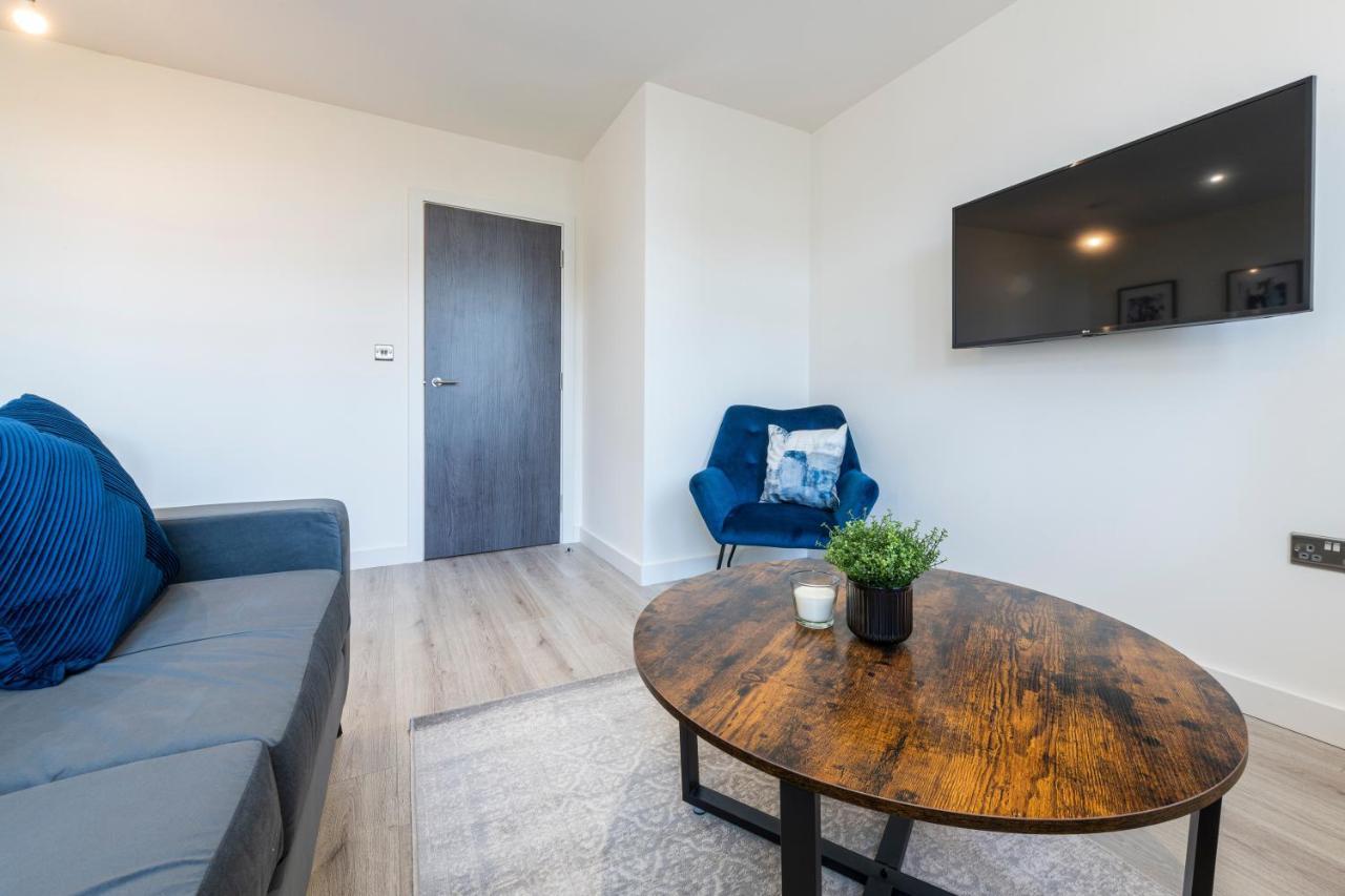 Stylish 2 Bed Apartment Close To City Bradford  Exterior photo