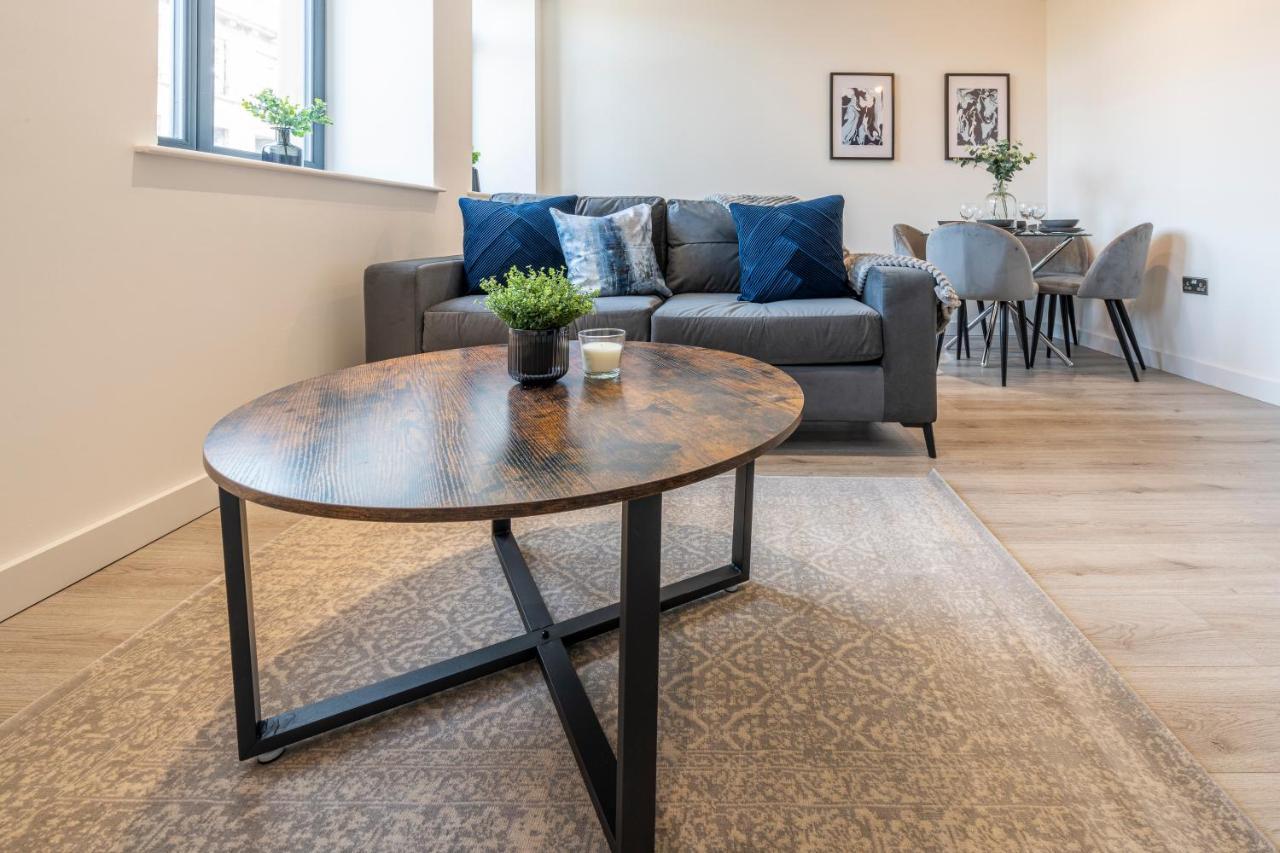 Stylish 2 Bed Apartment Close To City Bradford  Exterior photo