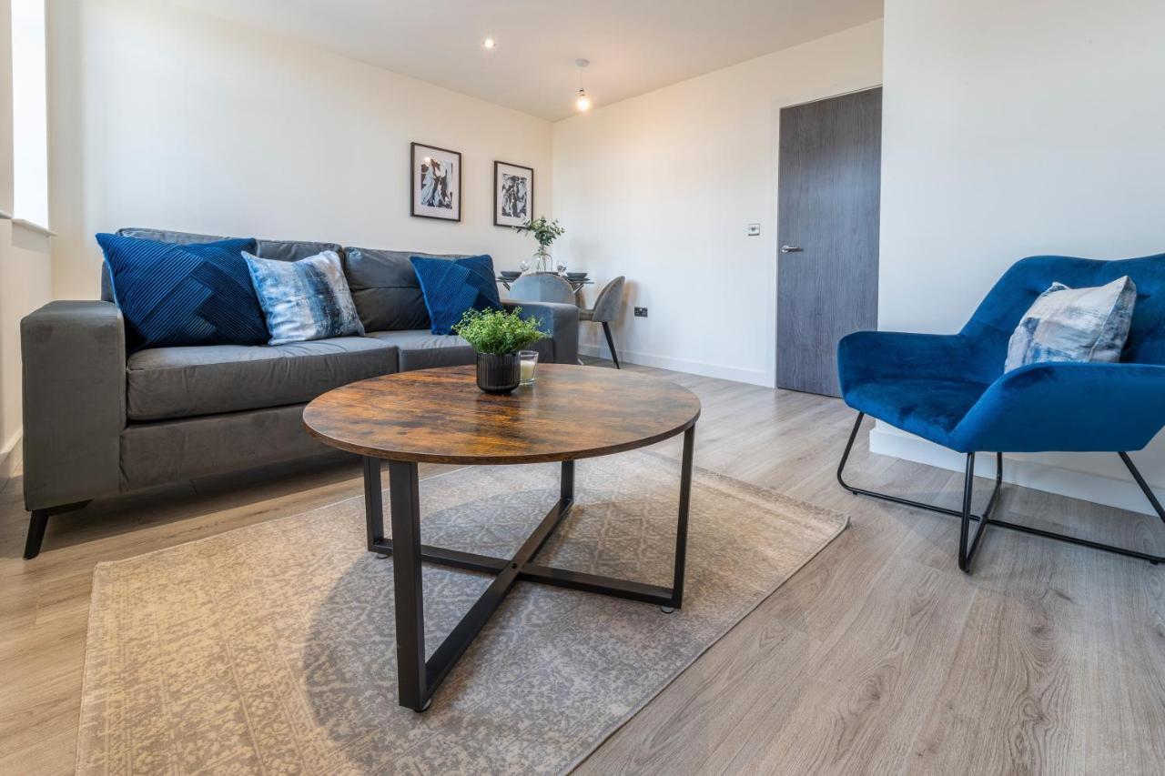 Stylish 2 Bed Apartment Close To City Bradford  Exterior photo